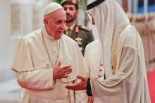 رازی که فاش شد: چرا پاپ نمی‌گذاشت انگشترش را ببوسند!