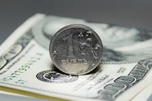 قیمت دلار وارد کانال ۱۰ هزار تومان شد