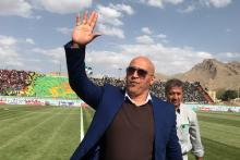 منصوریان: کت‌وشلوار آبی‌ام را دوست دارم!