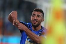 صیادمنش فروخته شد