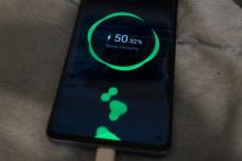 چرا گوشی Huawei P30 Pro انتخاب بهتری نسبت به سامسونگ اس ۱۰ پلاس است؟