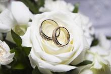 ۲۳‌ ساله هستم و به دنبال کیسی برای ازدواج صوری می‌گردم، اگر کسی بود دایرکت بده لطفا!