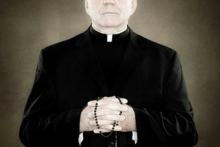 روحانی معروف به مدت 5 سال هرشب دختر دانش آموز را بی عفت می کرد