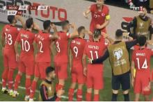 سلام نظامی جنجالی بازیکنان تیم ملی ترکیه به اردوغان برای کشتار در سوریه