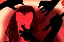 5 مرد همسایه برای همخوابی با او شرط بسته بودند!