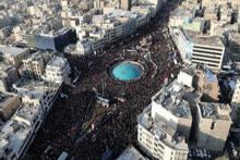 توییت ظریف خطاب به ترامپ: آیا در عمر خود چنین اقیانوسی از انسان دیده اید؟