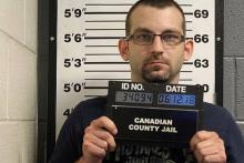 مادری در برابر پسر 10 ساله اش مورد آزار قرار گرفت (+عکس)