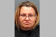 مادری دختر 8 ساله اش را برای تن فروشی فروخت!