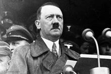 نقاشی هیتلر از معشوقه‌ فرانسوی‌اش در حراجی