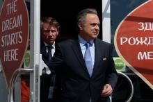 نحوه تامین امنیت مسی، رونالدو و سپرهای فلزی در محل تمرین