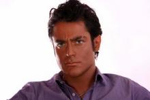 محمدرضا گلزار مجری تلویزیون شد