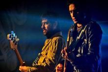 نوازندگی شهاب حسینی در کنار رضا یزدانی