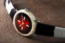 این ساعت یک میلیون دلاری با پنیر سوئیسی ساخته شده است! (+عکس)