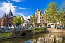 بهشتی در شمال اروپا با رایحه‌ای ناخوشایند! (+تصاویر)