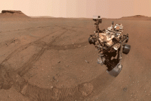 سلفی بامزه ربات ناسا بر سطح مریخ