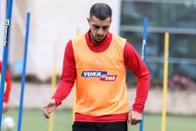 ملی پوش استقلالی از هوش رفت و راهی بیمارستان شد