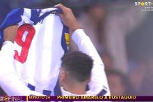 حرکت جنجالی طارمی مقابل هواداران بنفیکا