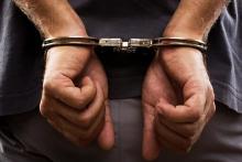 مزاحمت برای دختران جوان برای استوری در اینستاگرام