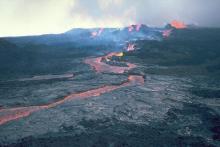 فوران بزرگترین آتشفشان جهان پس از ۴۰ سال خاموشی