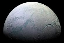 زندگی در انسلادوس در جریان است؟