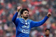 ژست خاص مدافع سابق استقلال روی ویلچر