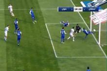 تصویری از نجات دروازه استقلال توسط چشمی