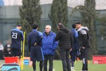 برخورد تند فتح‌الله‌زاده با ستاره استقلال؛ تسویه‌حساب کن و برو!