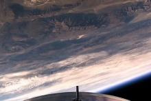 بلیت ۲۲ میلیارد تومانی هواپیما برای تماشای منظره‌ای بی‌نظیر(+عکس)