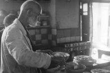 غذاخوری ۸۳ ساله در تهران؛ &laquo;نسیه داده می&zwnj;شود، حتی به جنابعالی&raquo;