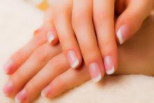 بهترین روغن‌ها برای سلامت ناخن