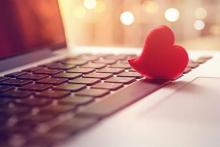 سه نکته درباره گیر افتادن در مدار آنلاین یک عشق سابق