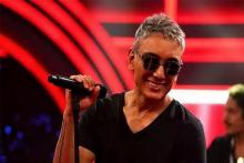 عکس چهره پیر، زن شادمهر عقیلی با رنگ جیغ موهایش!