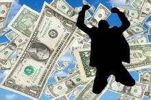 ماجرای عجیب مردی که با لاتاری میلیاردر شد اما از زنش شکایت کرد!