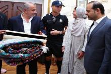 قالیچه قمی رونالدو چقدر می‌ارزد؟