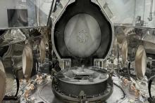 باز شدن کپسول سیارکی پس از هفت سال انتظار