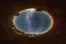 بارش شهاب‌سنگ و درخشش خیره‌کننده زودیاک در آسمان شب