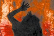 سارا 19 ساله در مراسم جشن توسط 5 مرد شوم آزار دید