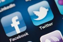 بررسی عملکرد فیس بوک و توئیتر در انگلیس