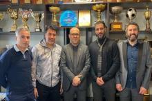 عذرخواهی مجری تلویزیون به درد ما نمی‌خورد!