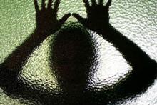 افشای تجاوز خانم دکتر روانشناس به 14 پسر نوجوان!