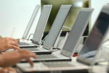 فروشنده&zwnj;های صنف رایانه راغب به فروش&zwnj; اند اما مشتری نیست