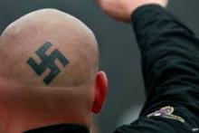 آبروریزی ربات مایکروسافت در توییتر با حمایت از نئونازی‌ها