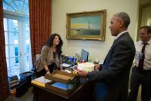 پیام ویدئویی اوباما به مناسبت ازدواج دستیار ایرانی‌اش (+تصاویر)