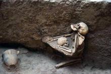 عکس/ مادری که ۴۰۰۰ سال است از فرزندش محافظت می کند!