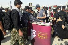 بهره‌مندی زوار اربعین از سرویس وای.فای رایگان رایتل در مرزهای عراق