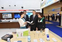 تصاویر/ بازدید رئیس جمهور آذربایجان و همسرش از نمایشگاه باکوتل