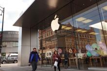 روسیه از ترس جاسوسی آمریکا، استفاده از آیفون برای مقام‌های دولتی را ممنوع کرد