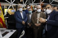 ستاری: شرکت‌های دانش‌بنیان در تولید تجهیزات پزشکی «ایران ساخت» توان بالایی دارند