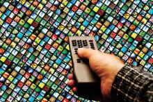 مجوز اپراتورهای تلویزیون اینترنتی لغو شد