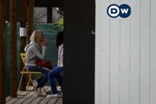 پذیرایی رسمی زنان تن‌فروش آلمانی از مشتریان! (+تصویر) 